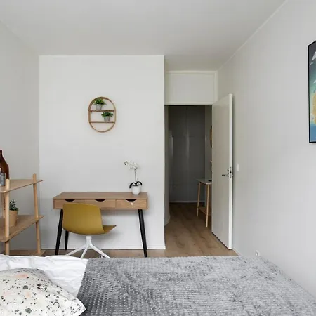 Poista 2ndhomes 2br With Balcony In Punavuori * הלסינקי