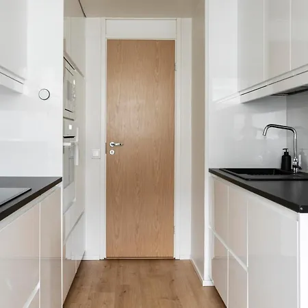 Poista 2ndhomes 2br With Balcony In Punavuori * הלסינקי